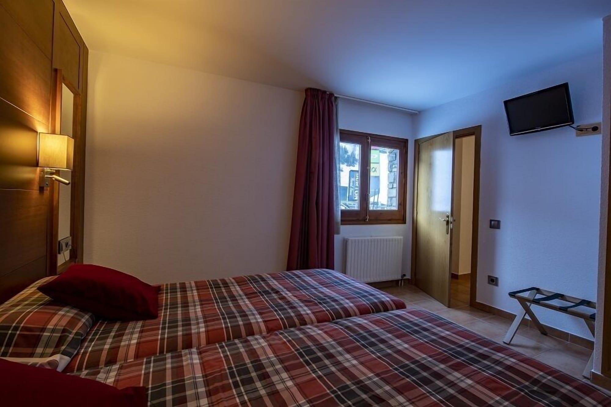 Hotel Nordic เอลตาร์แตร์ ภายนอก รูปภาพ