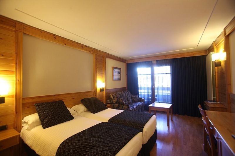 Hotel Nordic เอลตาร์แตร์ ภายนอก รูปภาพ