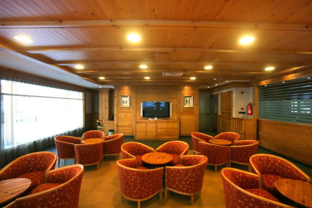 Hotel Nordic เอลตาร์แตร์ ภายนอก รูปภาพ